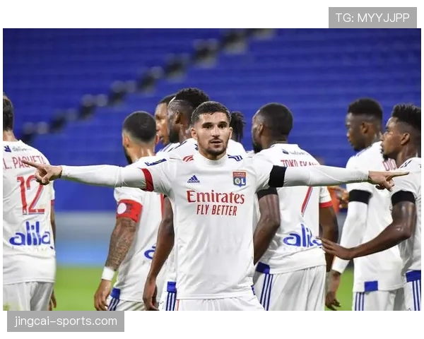 传闻:多家英超球队派出球探,考察塞尔塔队阿根廷中卫在低位防守中的出色指挥能力